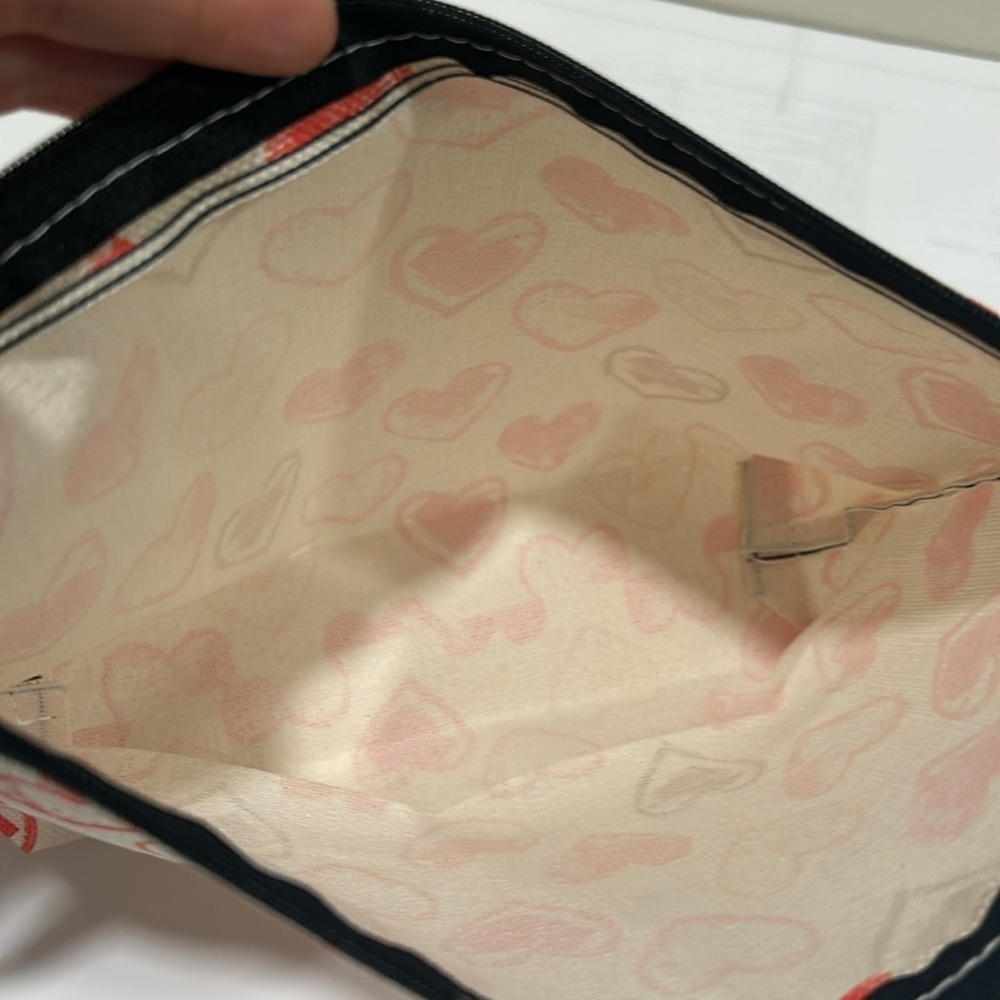 Makeup Bag - Picture 4 of 4